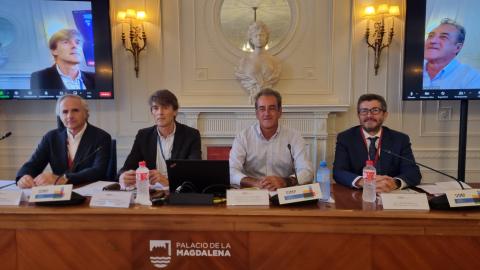 Losada, Matorras, Martín y Rodríguez Dapena durante la inauguración del encuentro sobre cambio climático.