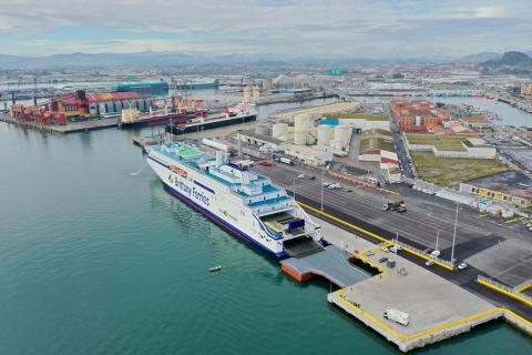 Terminal de ferries puerto de Santander