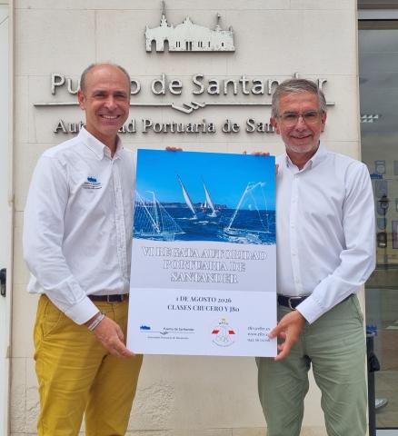 De izq. a dcha: Fernando Mirapeix y César Díaz durante la presentación de la VI edición de la Regata de la Autoridad Portuaria de Santander